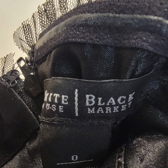 WHBM Bustier Size 0. Strapless, comes with belt. Like new, worn 1-2 times. - Picture 4 of 4